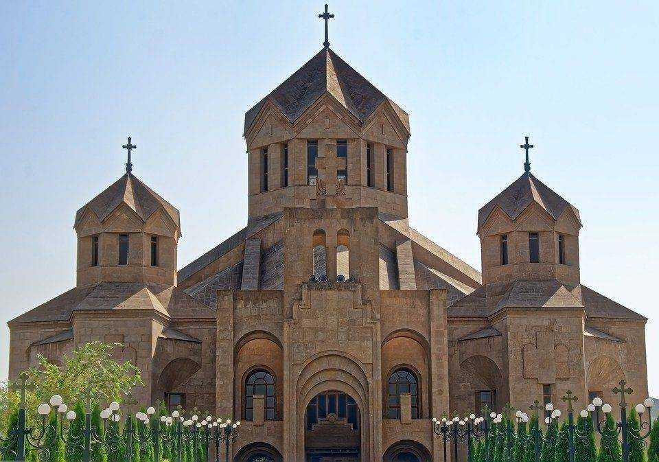 Армянская апостольская церковь святого григория-просветителя