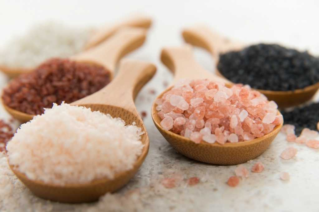 Морская соль для волос: как использовать для роста, объема и от выпадения - red fox day