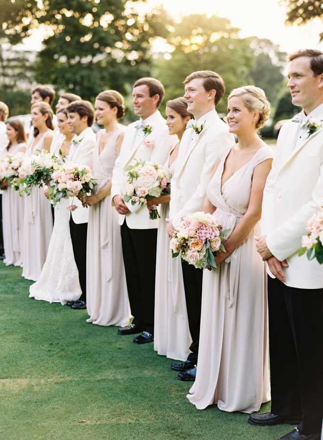 Что надеть на свадьбу, если вы гость: правила современного дресс-кода